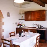 Borgo Cortinova Marrocco Farm stay *