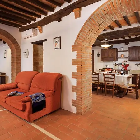 Borgo Cortinova Marrocco ファームステイ