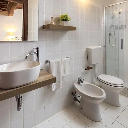 Borgo Cortinova Marrocco ファームステイ
